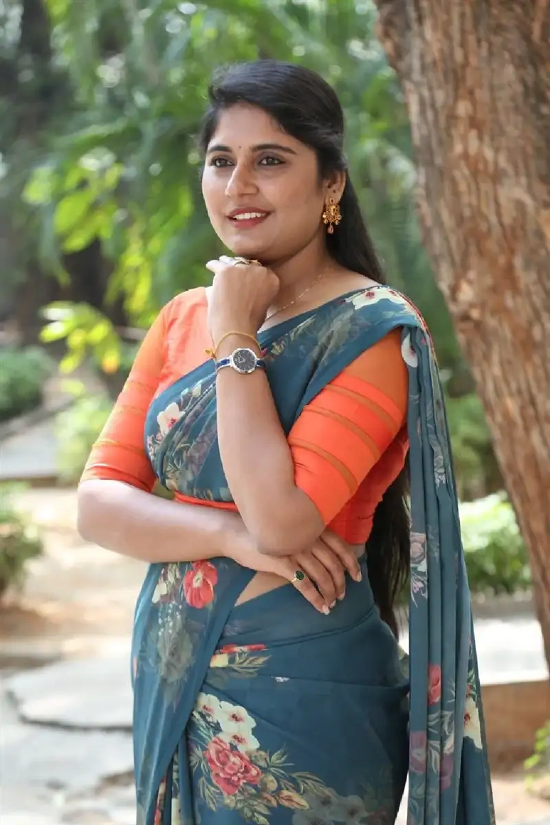 SONIA CHOWDARY STILLS IN SOUTH INDIAN BLUE SAREE 15